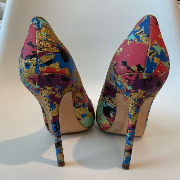 🌈 HEELS - Picture 3 of 6